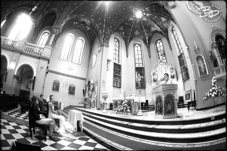 Zdjęcia ślubne Kraków kościół NMP z Lourdes 034